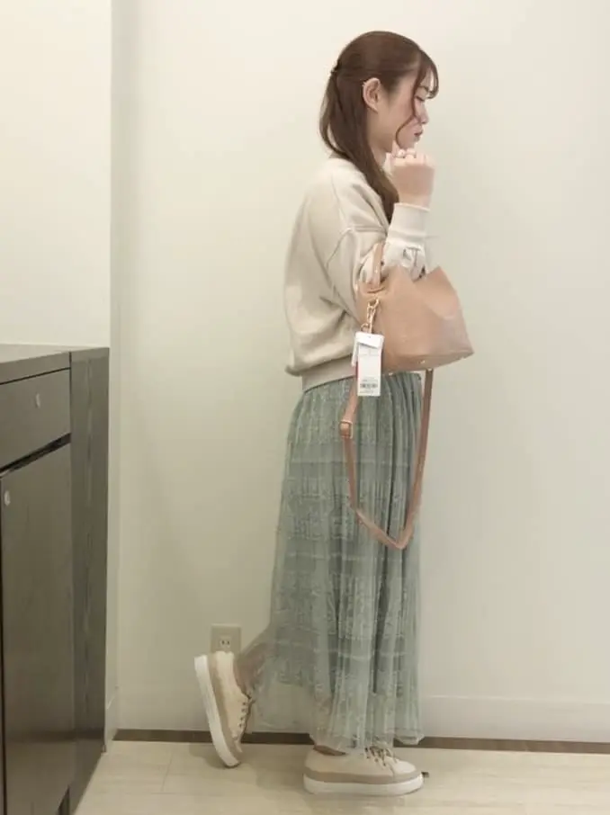 Feroux スタッフ コーディネート画像