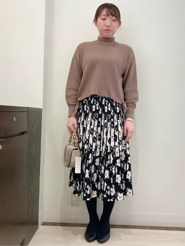 Feroux スタッフ コーディネート画像