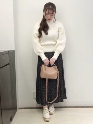 Feroux スタッフ コーディネート画像