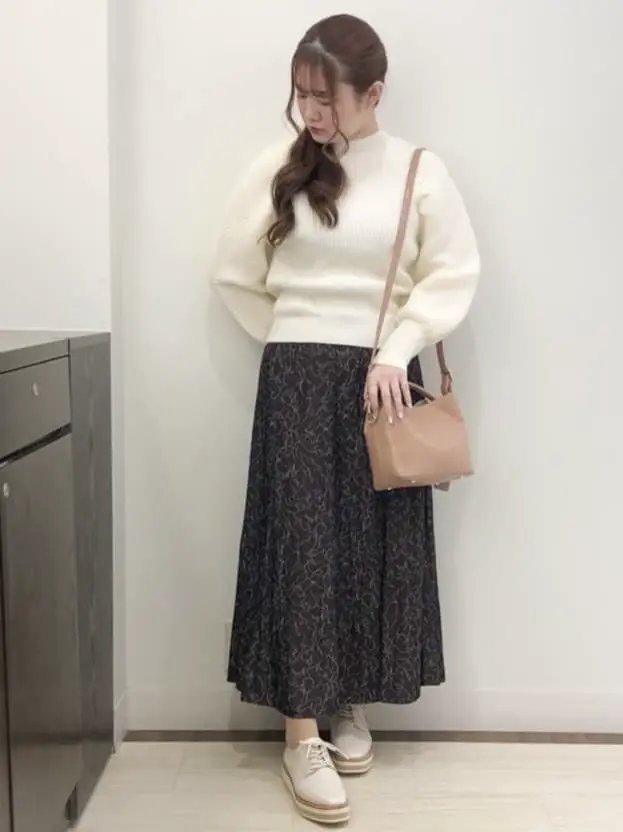 Feroux スタッフ コーディネート画像