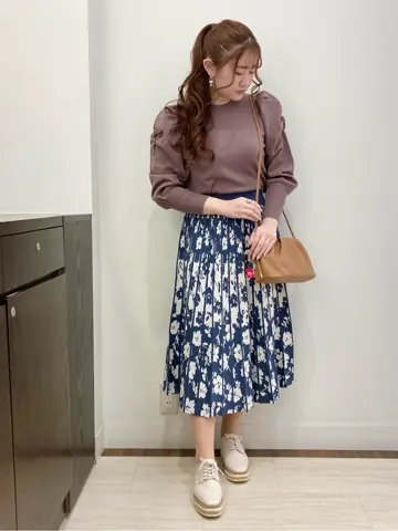 Feroux スタッフ コーディネート画像