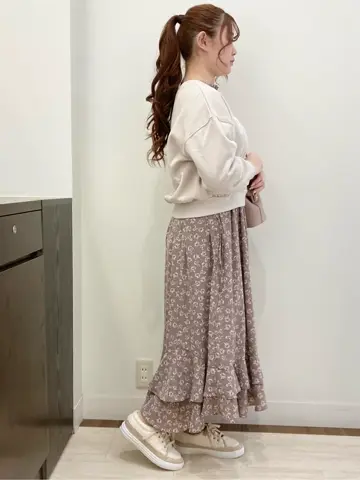 Feroux スタッフ コーディネート画像