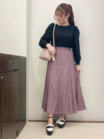 Feroux スタッフ コーディネート画像