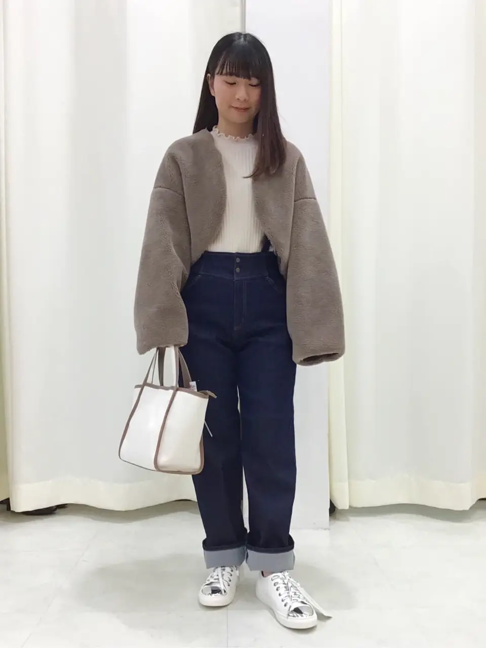 Feroux スタッフ コーディネート画像