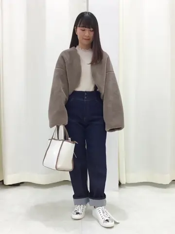 Feroux スタッフ コーディネート画像