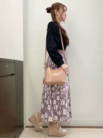 Feroux スタッフ コーディネート画像