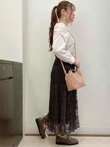 Feroux スタッフ コーディネート画像