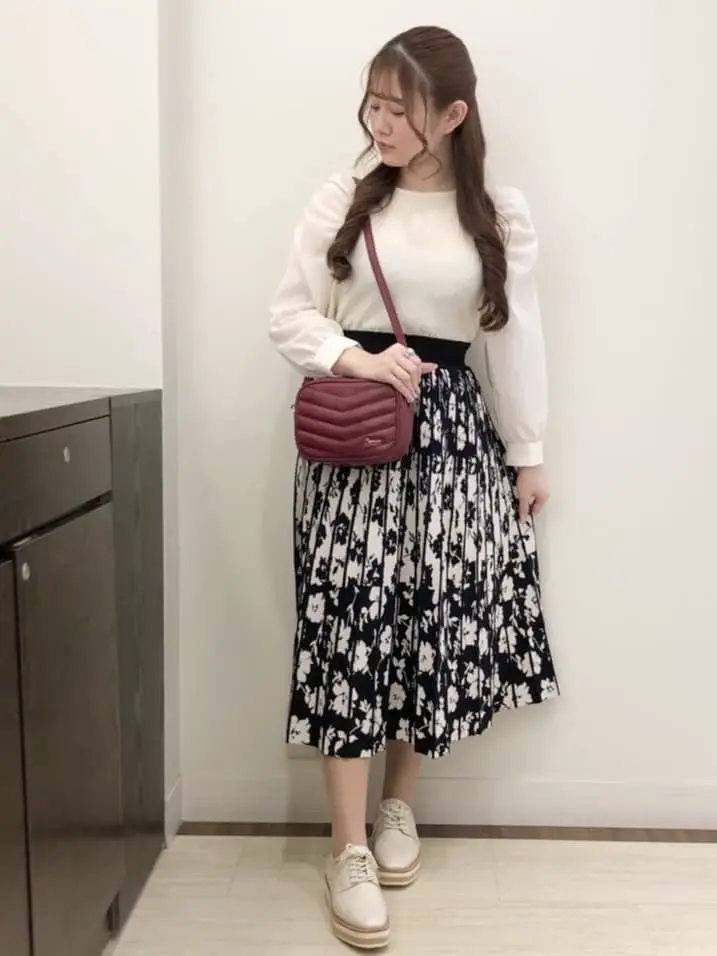 Feroux スタッフ コーディネート画像