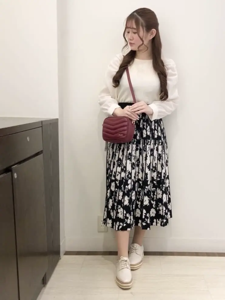 Feroux スタッフ コーディネート画像