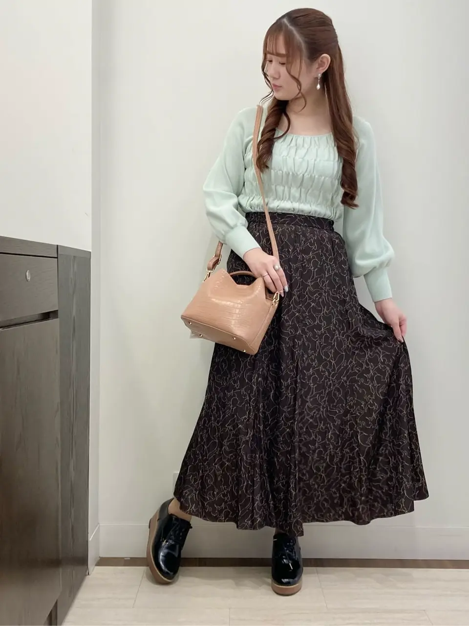 Feroux スタッフ コーディネート画像