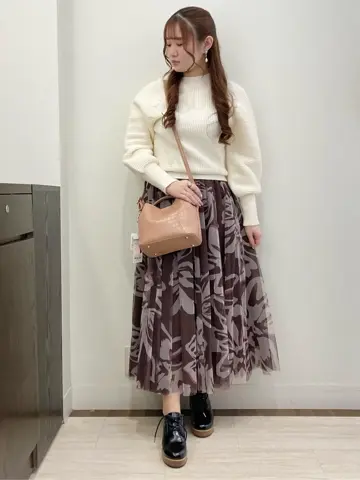 Feroux スタッフ コーディネート画像