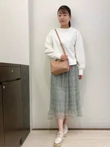 Feroux スタッフ コーディネート画像