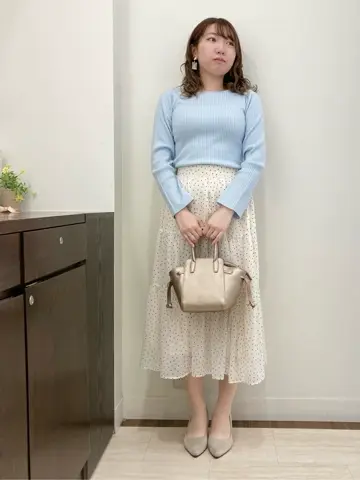 Feroux スタッフ コーディネート画像