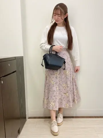 Feroux スタッフ コーディネート画像