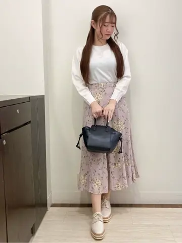 Feroux スタッフ コーディネート画像