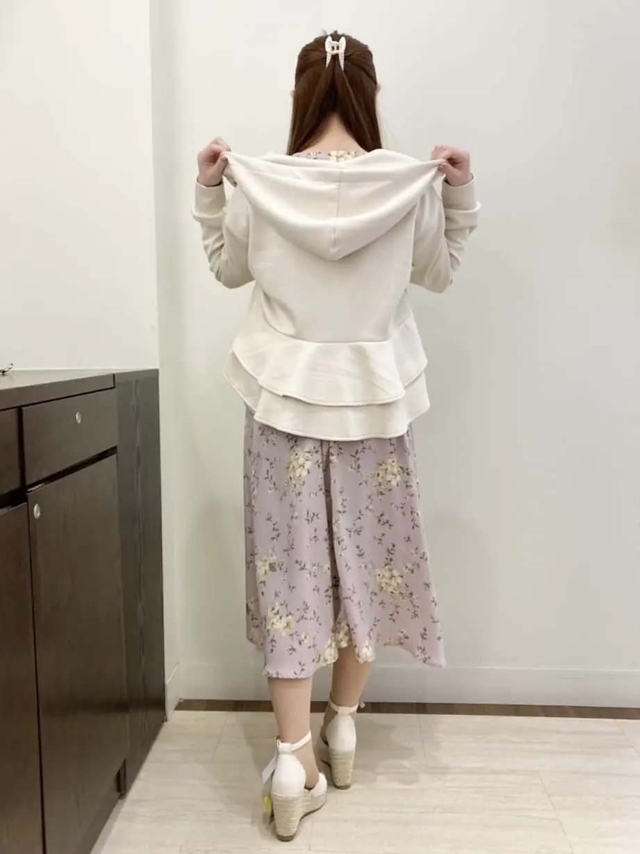 Feroux スタッフ コーディネート画像