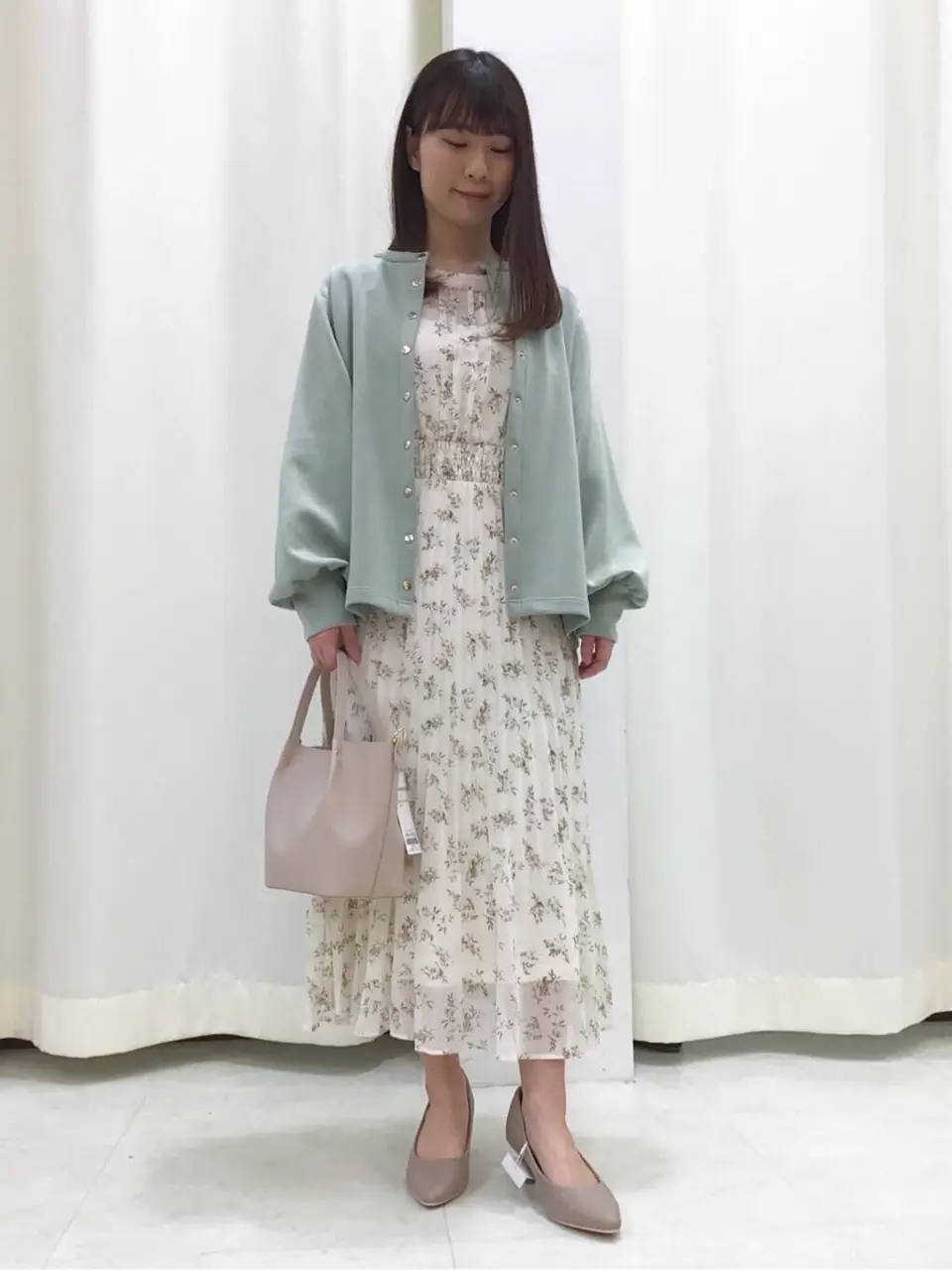  スタッフ コーディネート画像