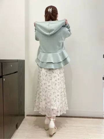 Feroux スタッフ コーディネート画像