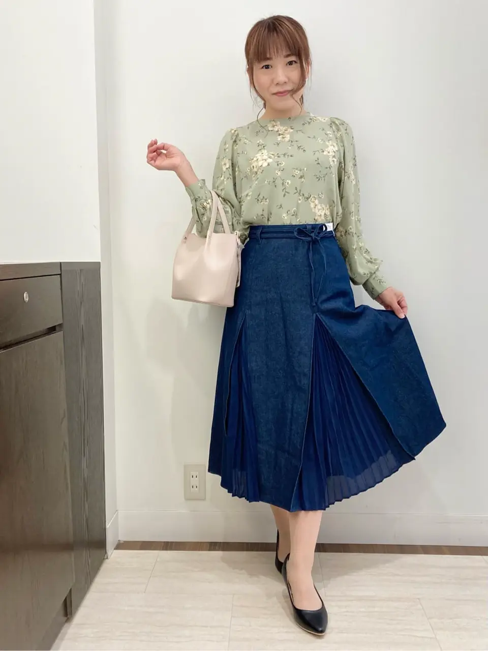 Feroux スタッフ コーディネート画像