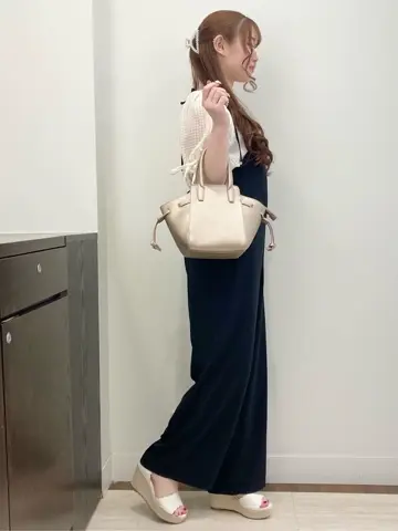 Feroux スタッフ コーディネート画像