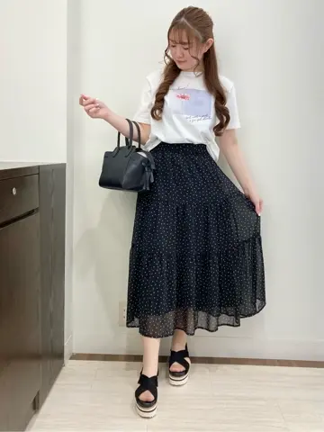 Feroux スタッフ コーディネート画像