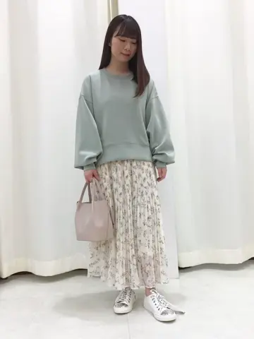 Feroux スタッフ コーディネート画像