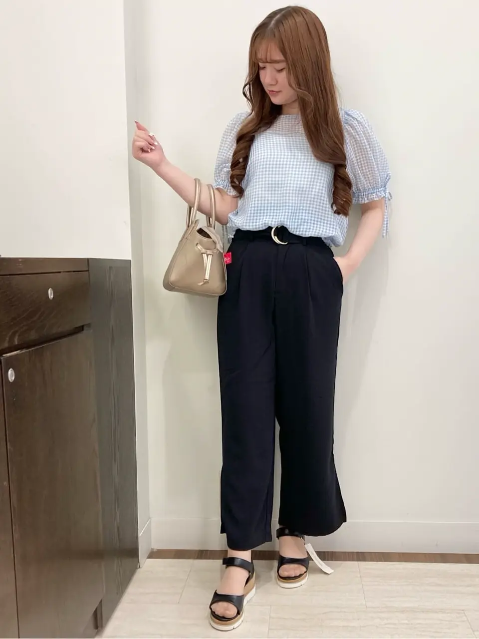 Feroux スタッフ コーディネート画像