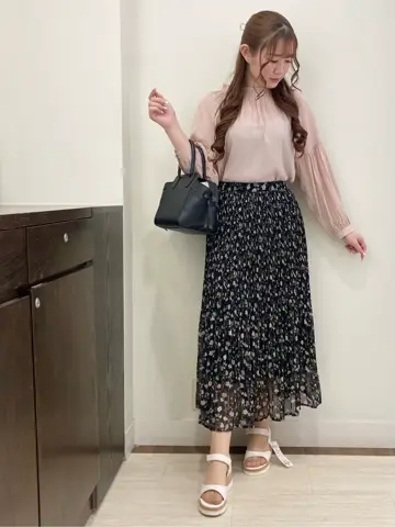 Feroux スタッフ コーディネート画像