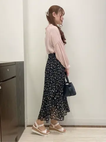 Feroux スタッフ コーディネート画像