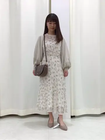 Feroux スタッフ コーディネート画像