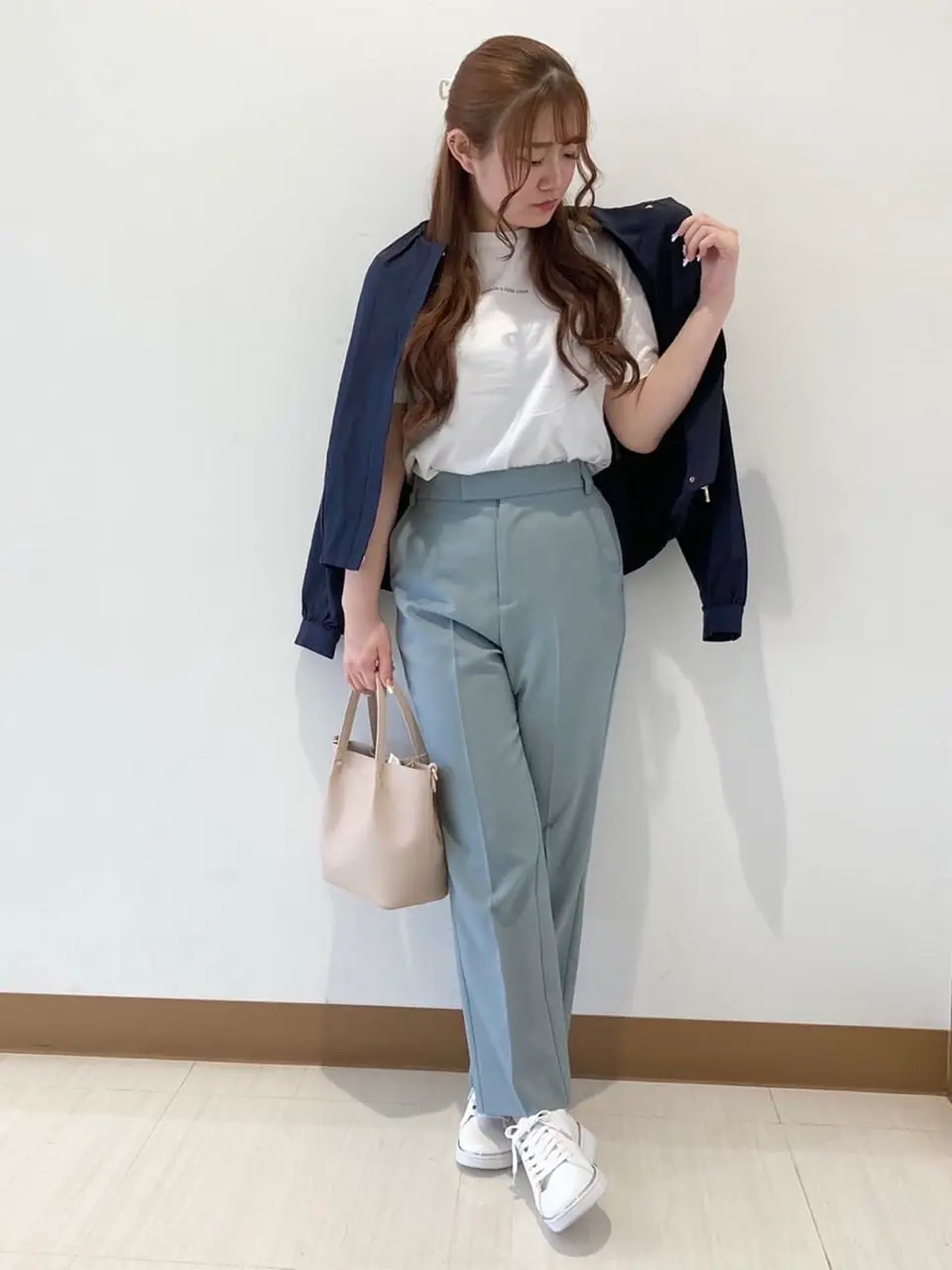 Feroux スタッフ コーディネート画像