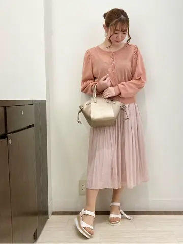 Feroux スタッフ コーディネート画像