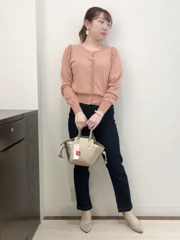 Feroux スタッフ コーディネート画像