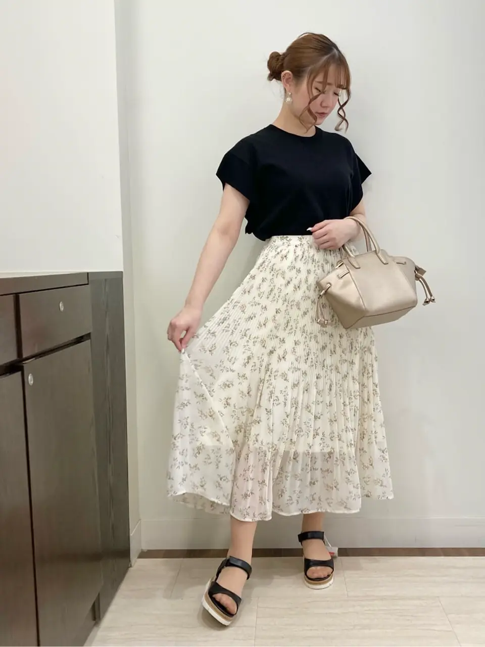 Feroux スタッフ コーディネート画像