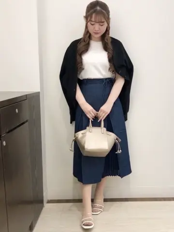 Feroux スタッフ コーディネート画像