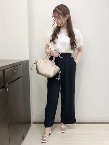 Feroux スタッフ コーディネート画像