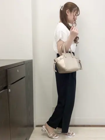 Feroux スタッフ コーディネート画像