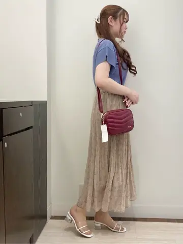 Feroux スタッフ コーディネート画像