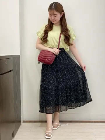 Feroux スタッフ コーディネート画像