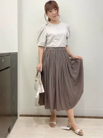 Feroux スタッフ コーディネート画像