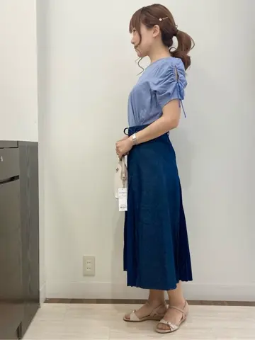 Feroux スタッフ コーディネート画像