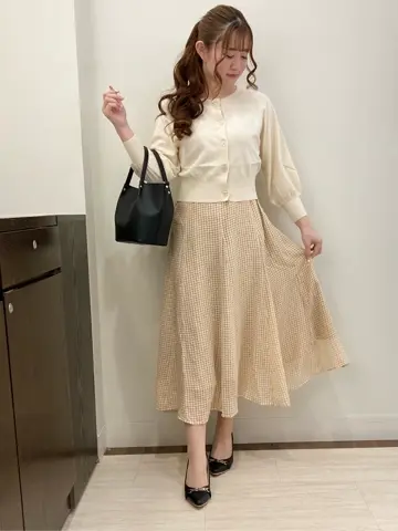 Feroux スタッフ コーディネート画像