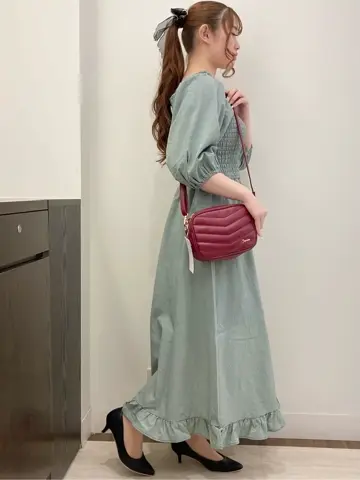 Feroux スタッフ コーディネート画像