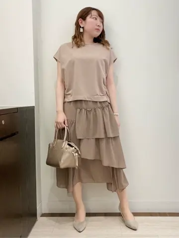 Feroux スタッフ コーディネート画像