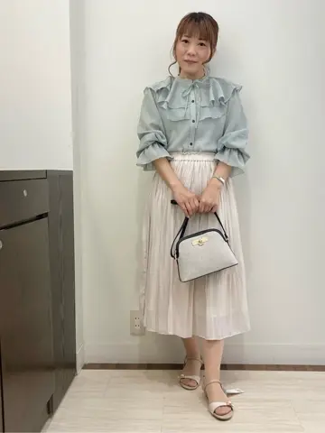 Feroux スタッフ コーディネート画像