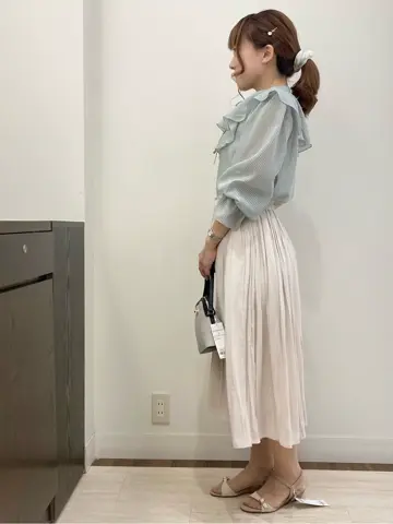 Feroux スタッフ コーディネート画像