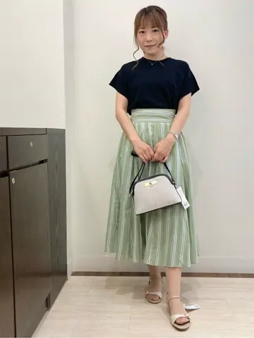 Feroux スタッフ コーディネート画像