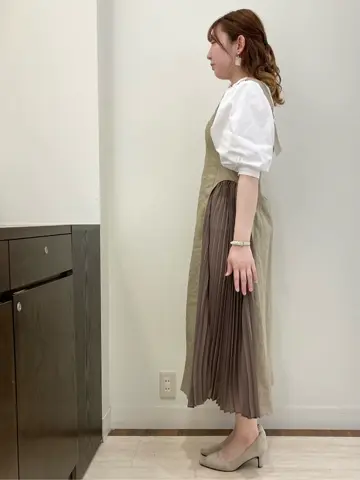 Feroux スタッフ コーディネート画像