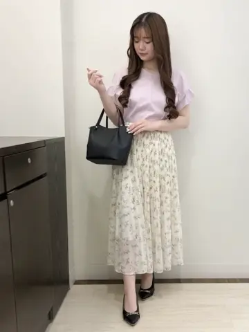 Feroux スタッフ コーディネート画像