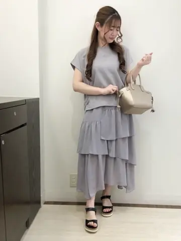 Feroux スタッフ コーディネート画像